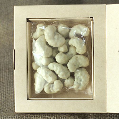 カシューナッツホワイトチョコパッケージ