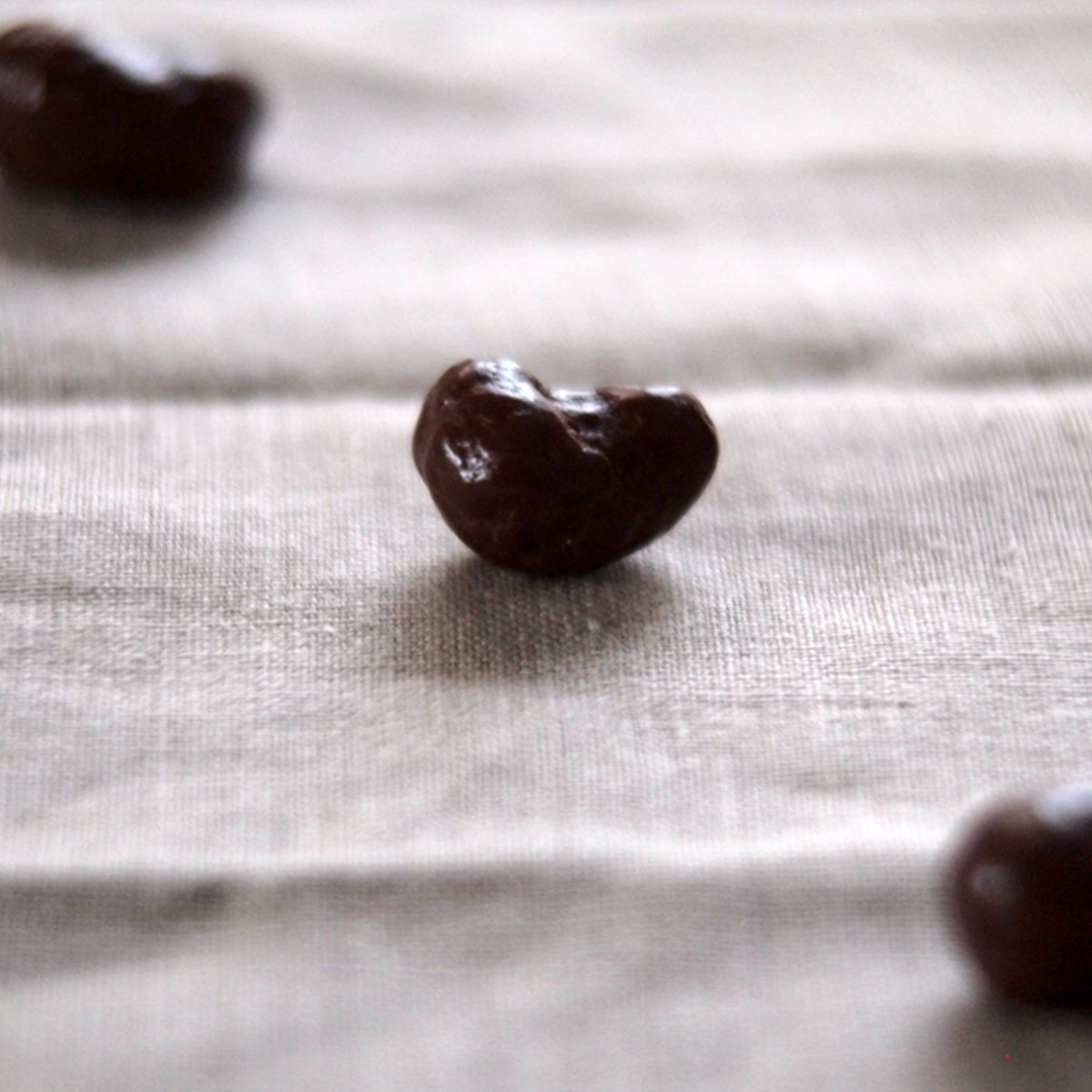 カシューナッツミルクチョコ